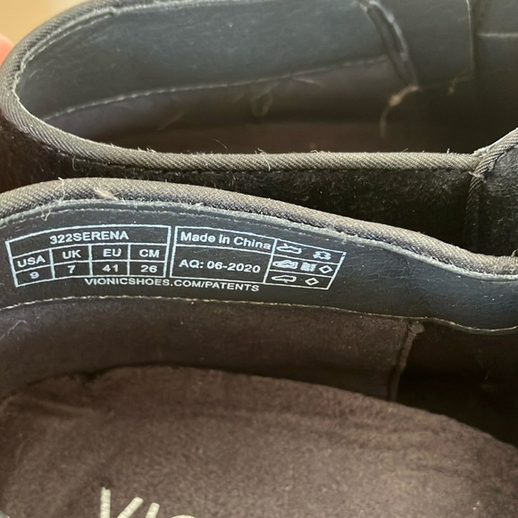 NWOT Vionic Serena Black Ankle Boots - Picture 2 of 6